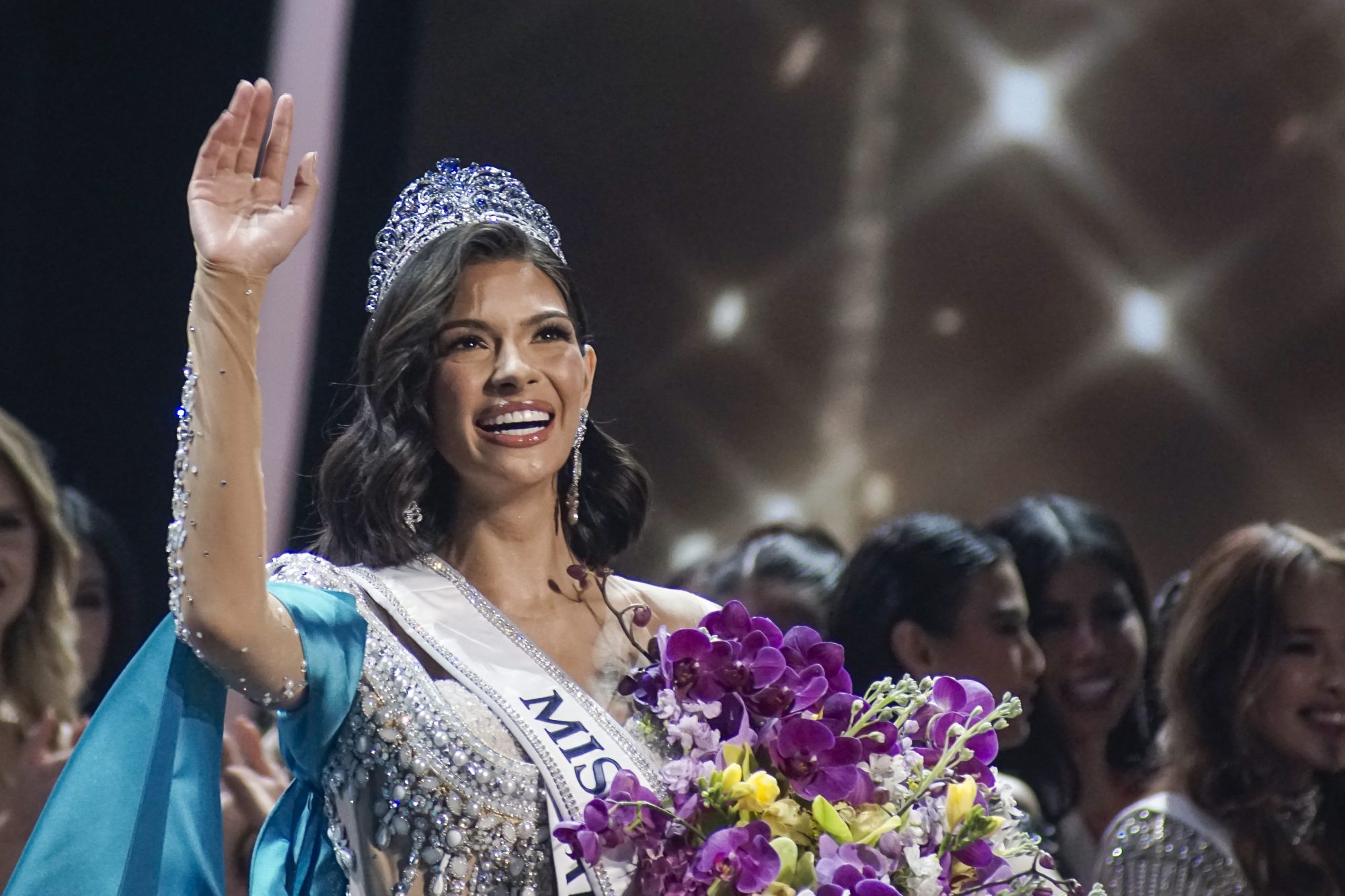 Celebración en Nicaragua por Sheynnis Palacios, Miss Universo Revista